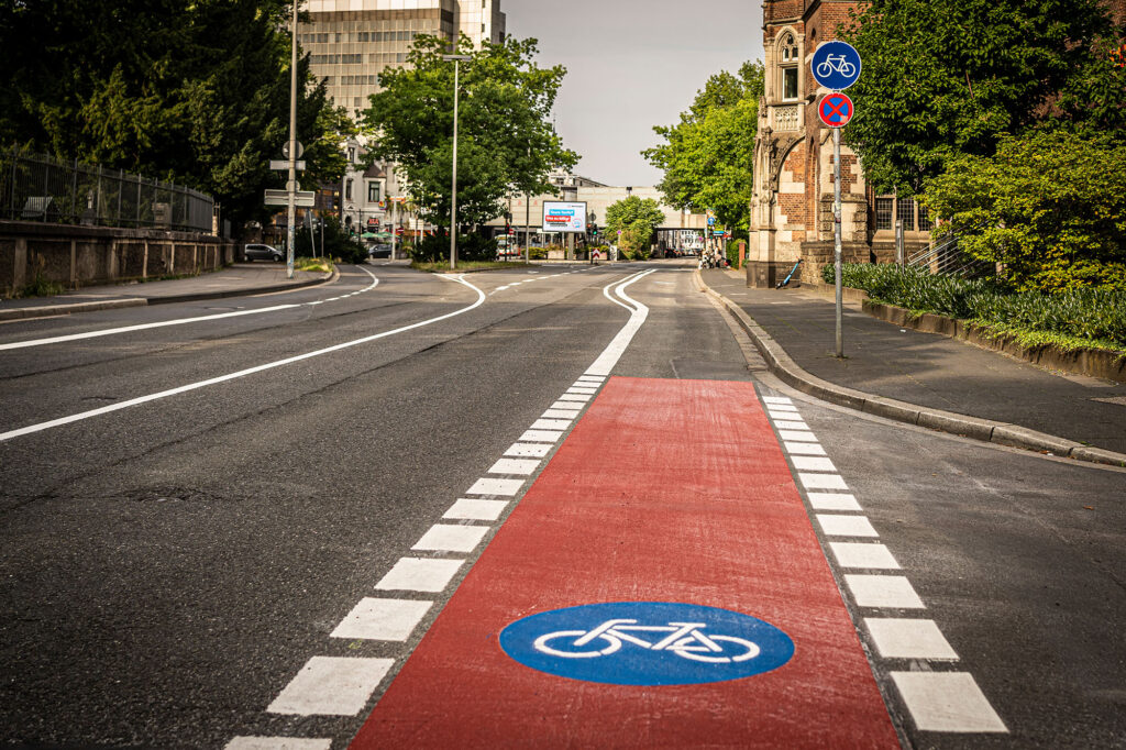 Neue Fahrradspur Bonn Am alten Friedhof