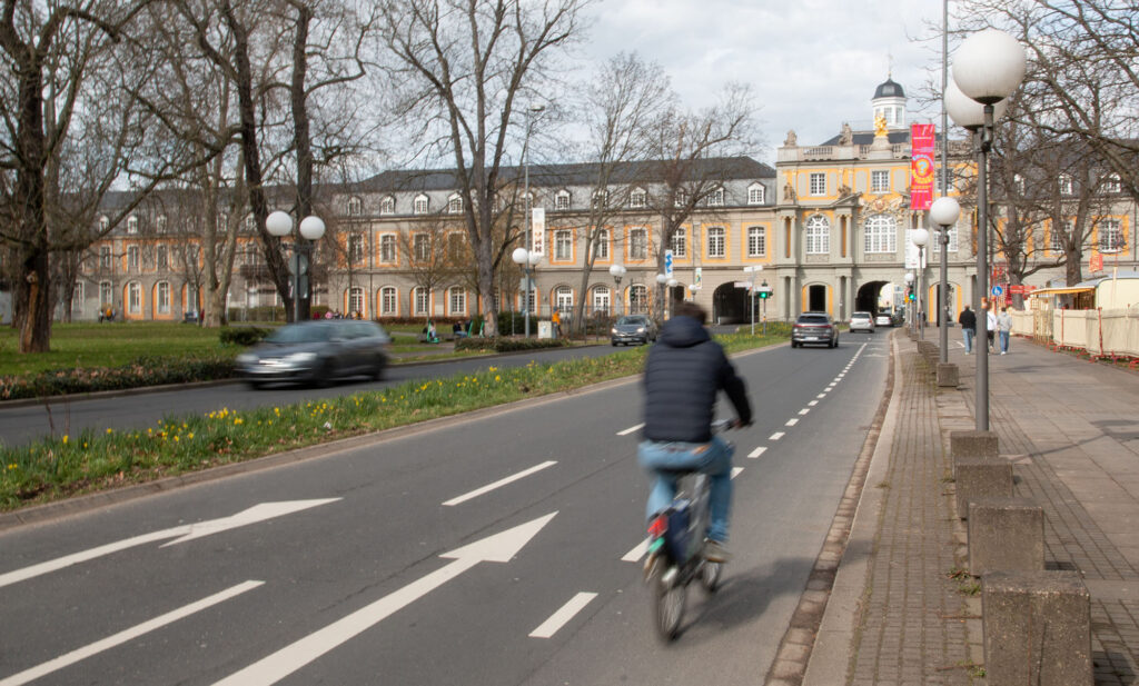 Verengung der B9 am Koblenzer Tor