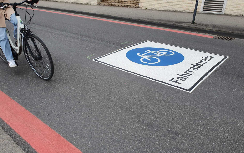 neue Kennzeichnung der Fahrradstraßen in Bonn