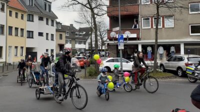 180 kleine und große Radelnde