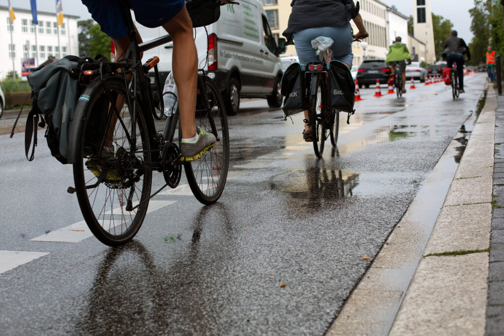 geschützter Pop-up Radweg Adenauerallee