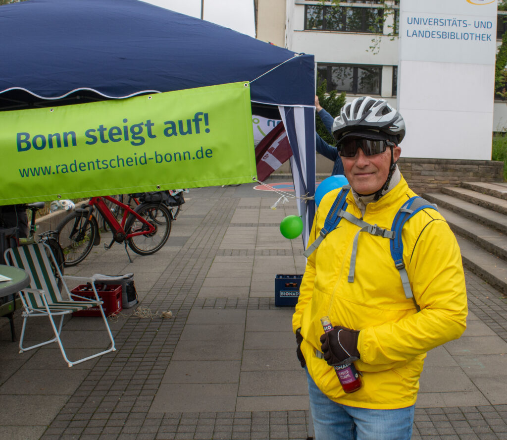 Radfahrer Adenauerallee Bonn