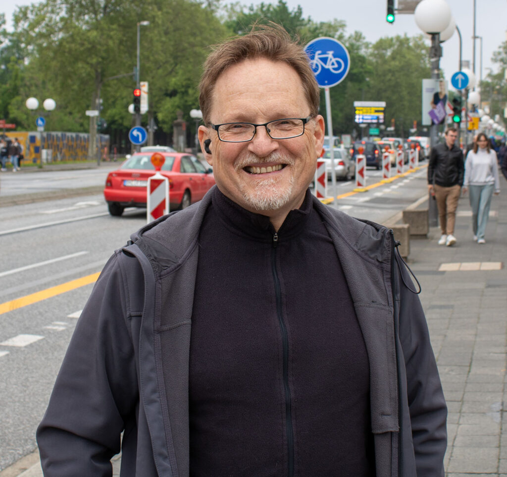 Fahrradfahrer auf der Adenauerallee Bonn